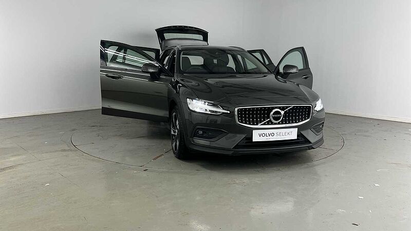 Volvo V60 Cross Country Pro, B5 AWD mild hybrid
