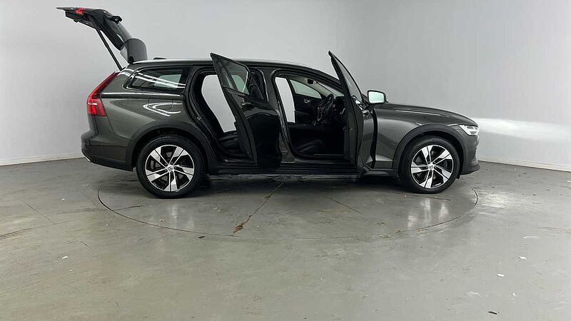 Volvo V60 Cross Country Pro, B5 AWD mild hybrid