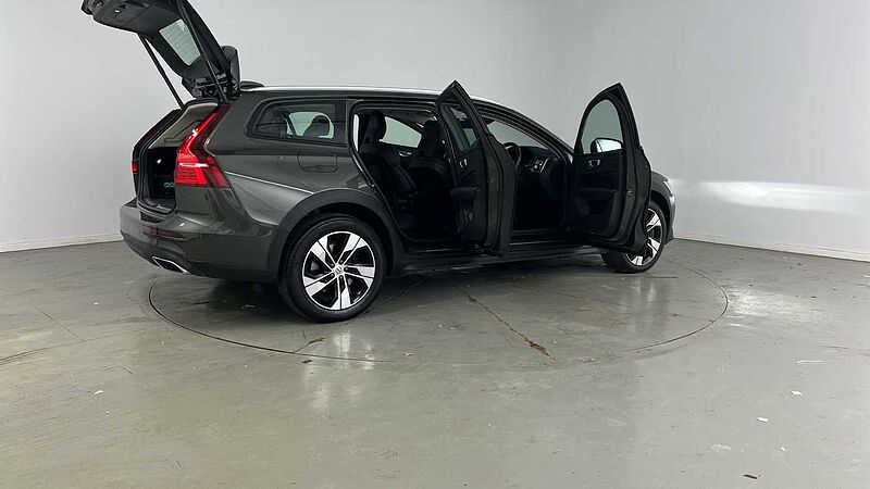Volvo V60 Cross Country Pro, B5 AWD mild hybrid
