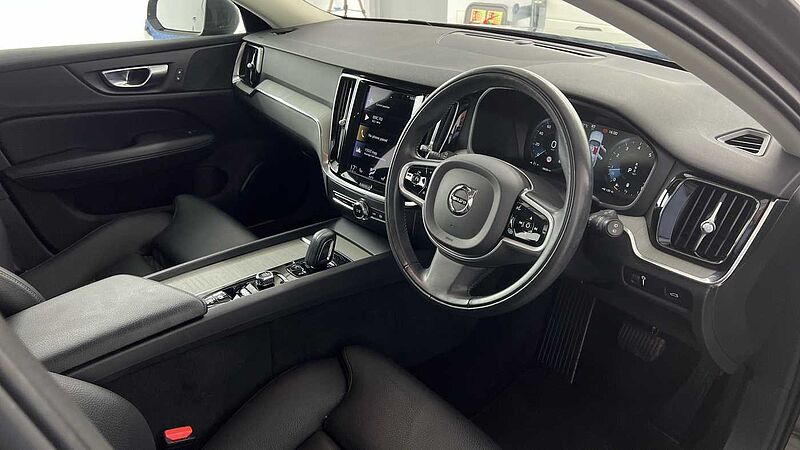 Volvo V60 Cross Country Pro, B5 AWD mild hybrid