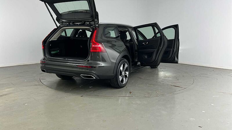 Volvo V60 Cross Country Pro, B5 AWD mild hybrid