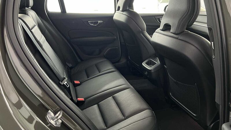Volvo V60 Cross Country Pro, B5 AWD mild hybrid