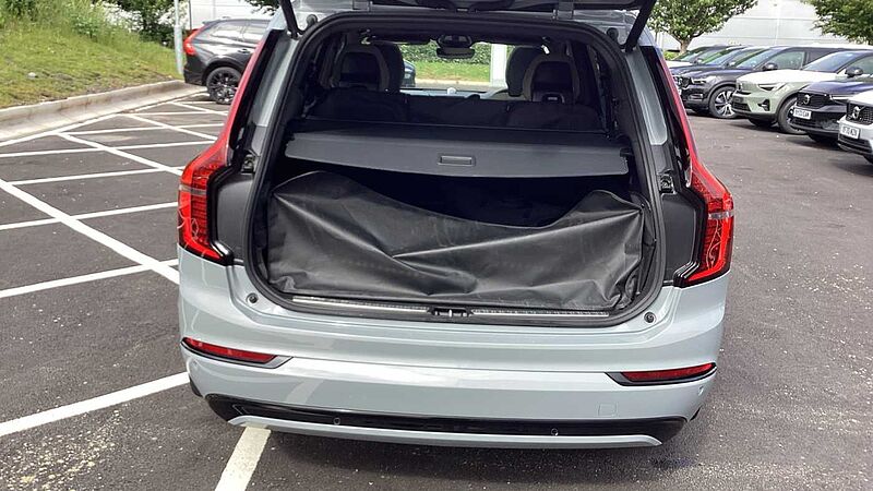 Volvo XC90 Ultra, T8 AWD Plug-in hybrid, Electric/Petrol, Dark, 7 Seats