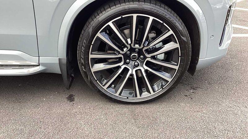 Volvo XC90 Ultra, T8 AWD Plug-in hybrid, Electric/Petrol, Dark, 7 Seats