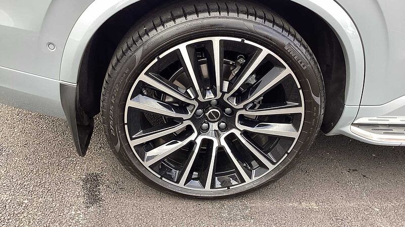 Volvo XC90 Ultra, T8 AWD Plug-in hybrid, Electric/Petrol, Dark, 7 Seats