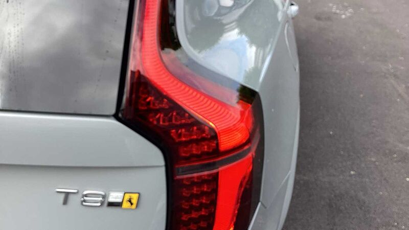 Volvo XC90 Ultra, T8 AWD Plug-in hybrid, Electric/Petrol, Dark, 7 Seats