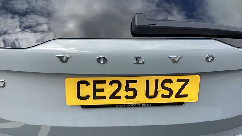 Volvo XC90 Ultra, T8 AWD Plug-in hybrid, Electric/Petrol, Dark, 7 Seats
