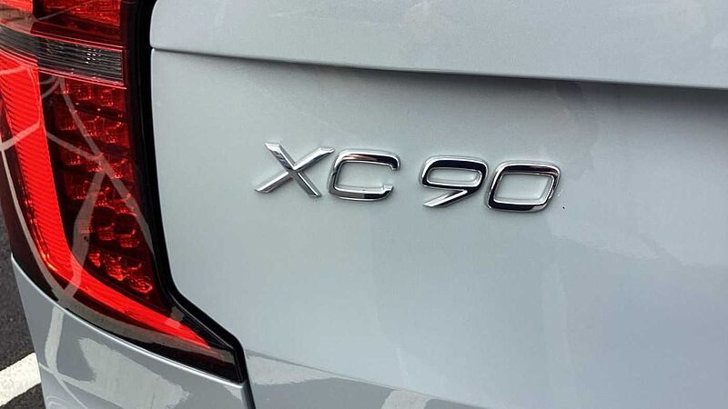 Volvo XC90 Ultra, T8 AWD Plug-in hybrid, Electric/Petrol, Dark, 7 Seats