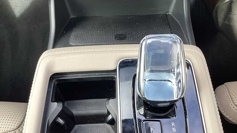 Volvo XC90 Ultra, T8 AWD Plug-in hybrid, Electric/Petrol, Dark, 7 Seats