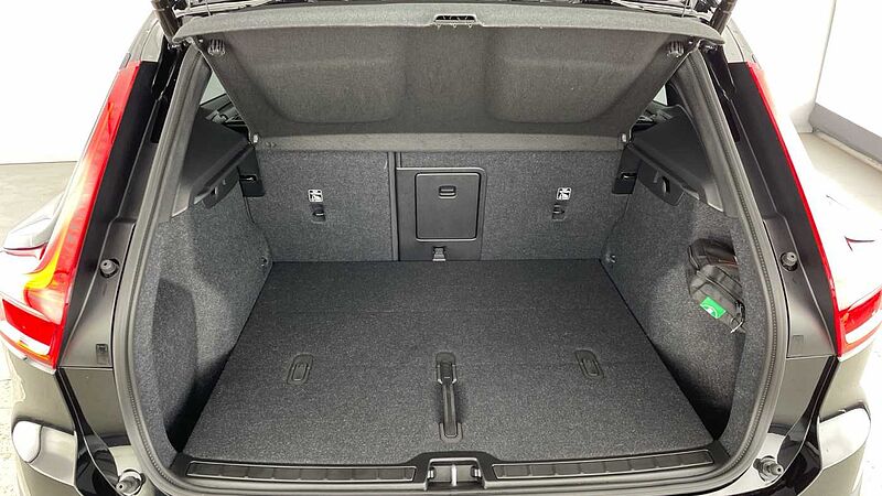 Volvo XC40 Black Edition Ultra, B4 Mild hybrid, Petrol