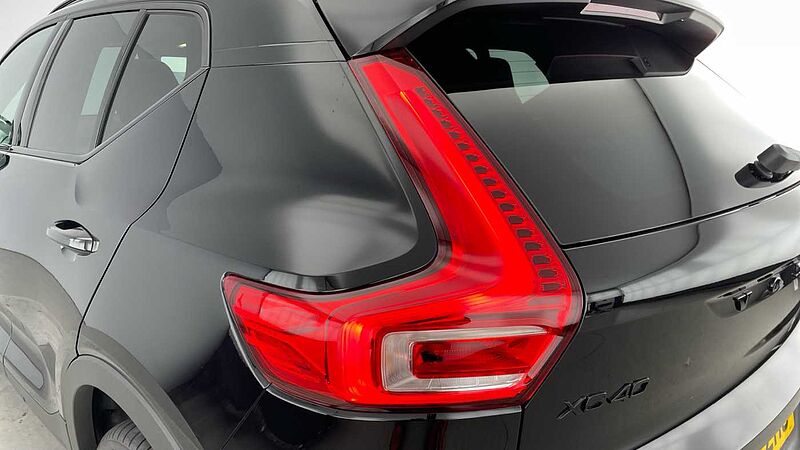 Volvo XC40 Black Edition Ultra, B4 Mild hybrid, Petrol