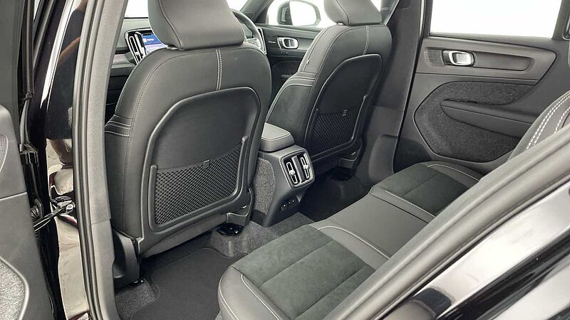 Volvo XC40 Black Edition Ultra, B4 Mild hybrid, Petrol