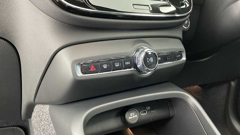 Volvo XC40 Black Edition Ultra, B4 Mild hybrid, Petrol