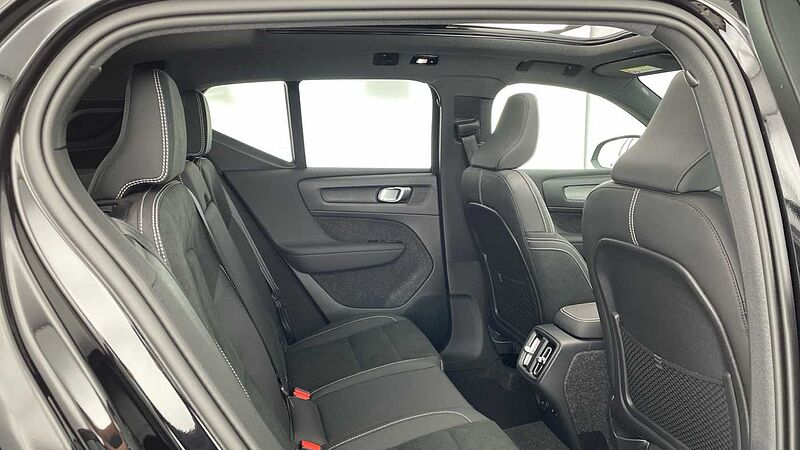 Volvo XC40 Black Edition Ultra, B4 Mild hybrid, Petrol