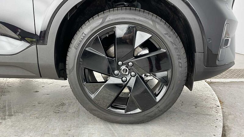 Volvo XC40 Black Edition Ultra, B4 Mild hybrid, Petrol