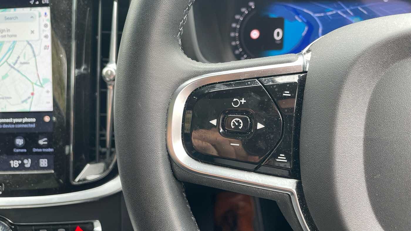 Volvo V60 Cross Country 2.0 B5P Cross Country Ultimate 5dr AWD Auto