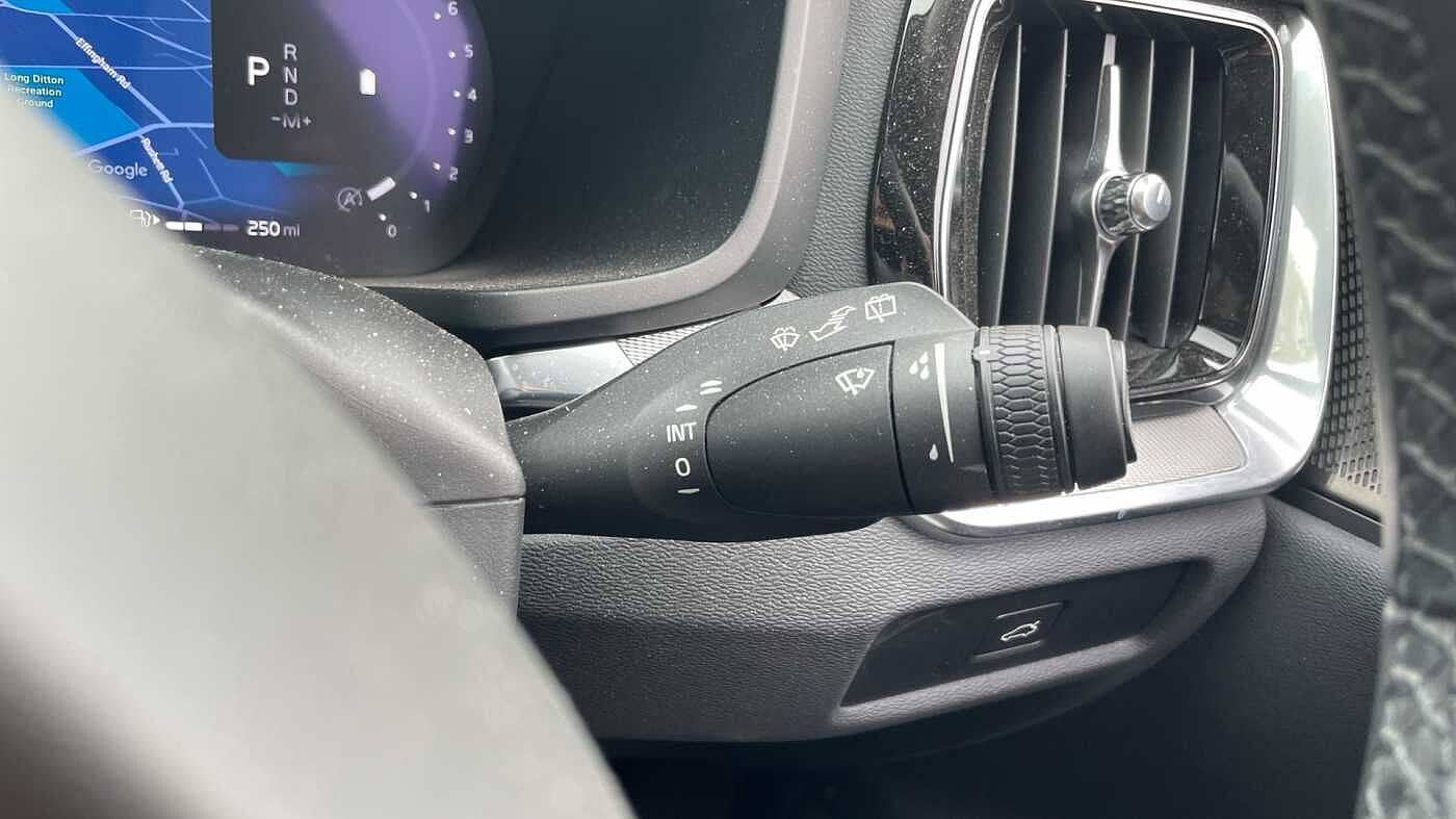 Volvo V60 Cross Country 2.0 B5P Cross Country Ultimate 5dr AWD Auto