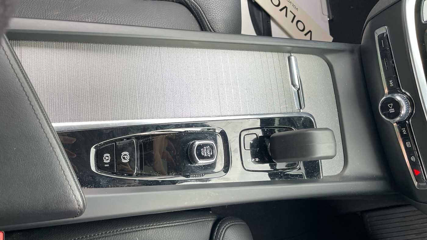 Volvo V60 Cross Country 2.0 B5P Cross Country Ultimate 5dr AWD Auto