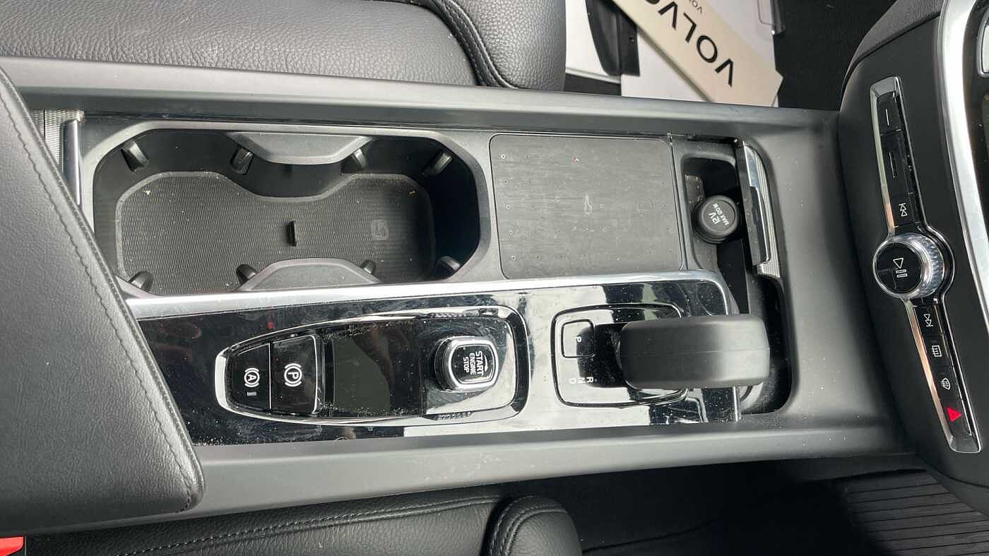 Volvo V60 Cross Country 2.0 B5P Cross Country Ultimate 5dr AWD Auto