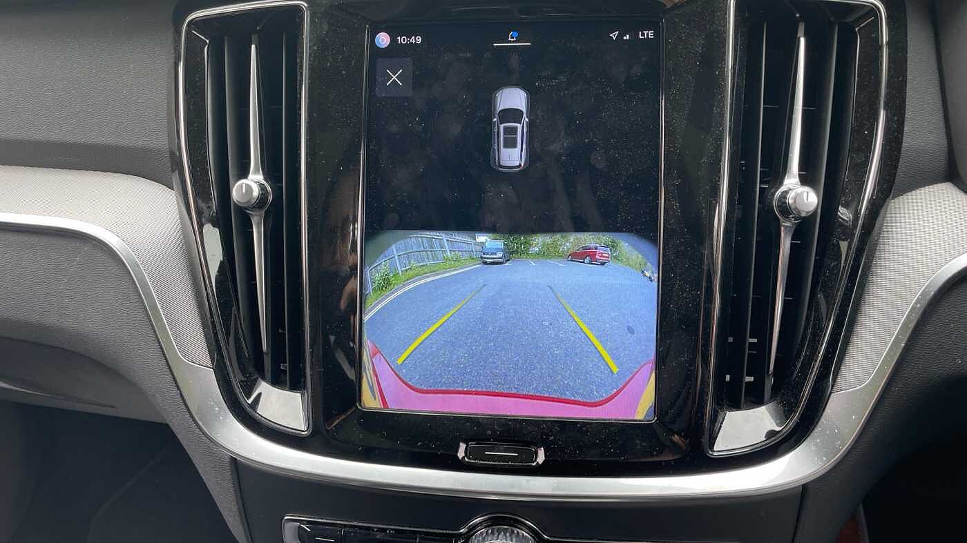 Volvo V60 Cross Country 2.0 B5P Cross Country Ultimate 5dr AWD Auto