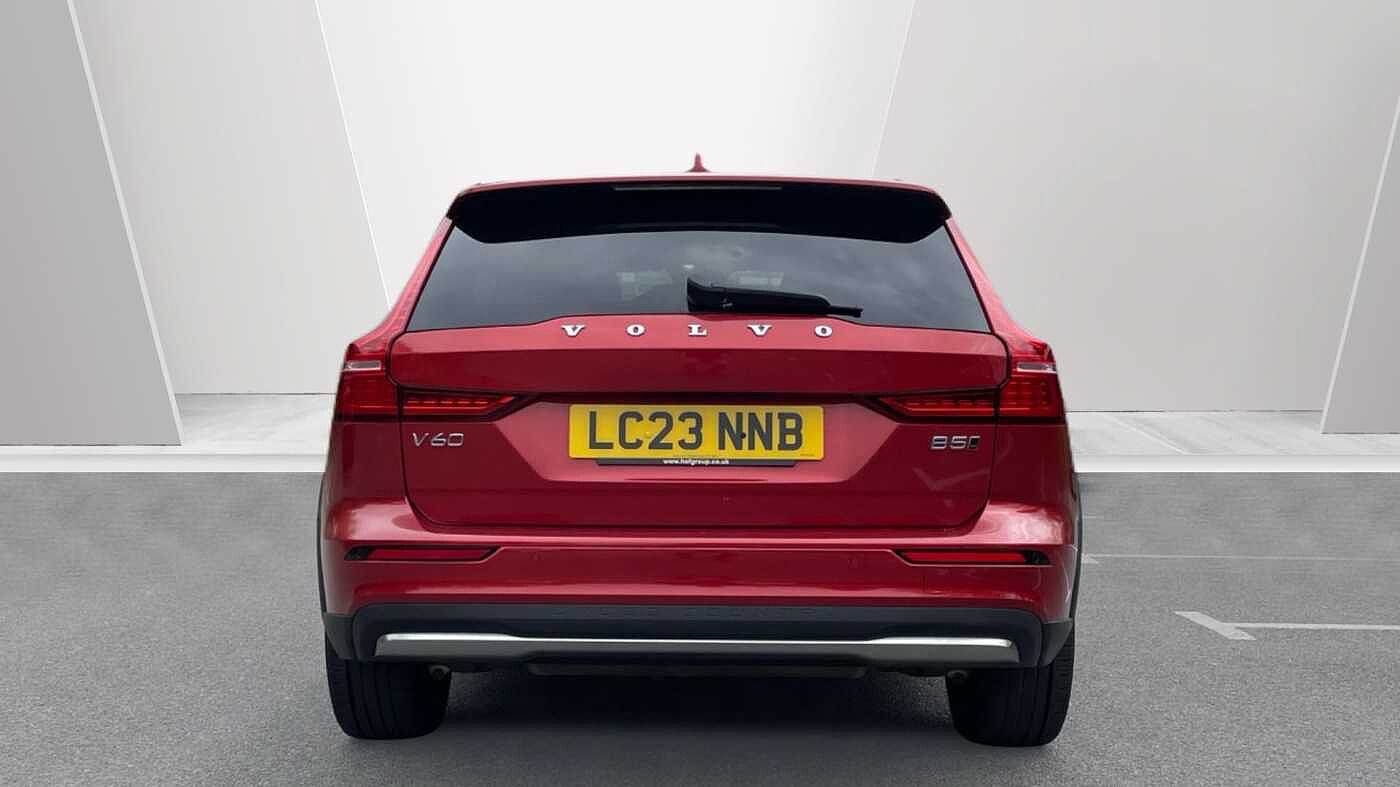 Volvo V60 Cross Country 2.0 B5P Cross Country Ultimate 5dr AWD Auto