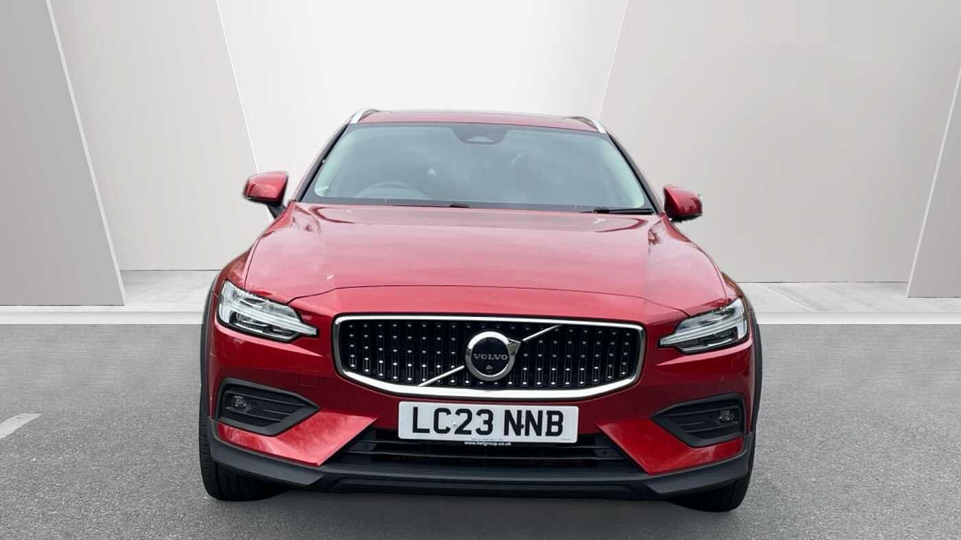 Volvo V60 Cross Country 2.0 B5P Cross Country Ultimate 5dr AWD Auto