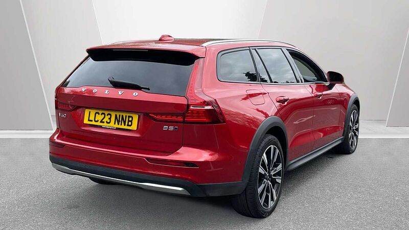 Volvo V60 Cross Country 2.0 B5P Cross Country Ultimate 5dr AWD Auto