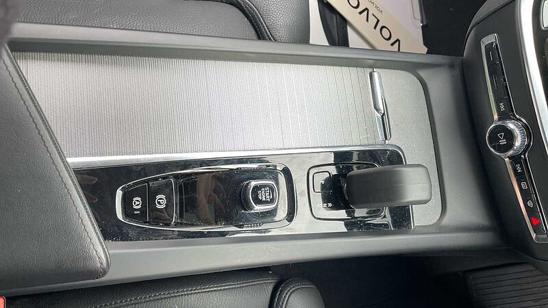 Volvo V60 Cross Country 2.0 B5P Cross Country Ultimate 5dr AWD Auto