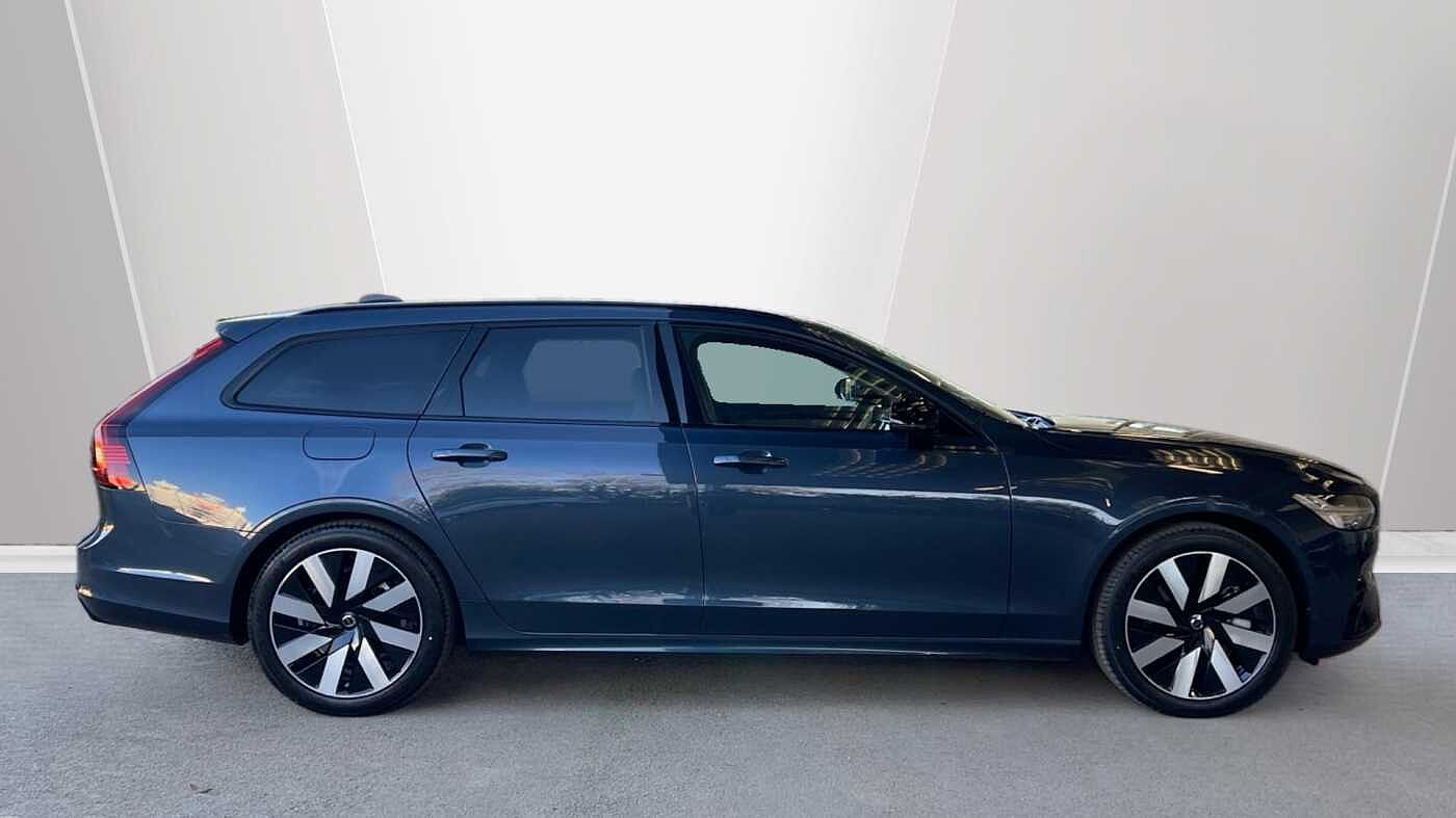 Volvo V90 Plus, T6 AWD Plug-in hybrid, Electric/Petrol, Dark