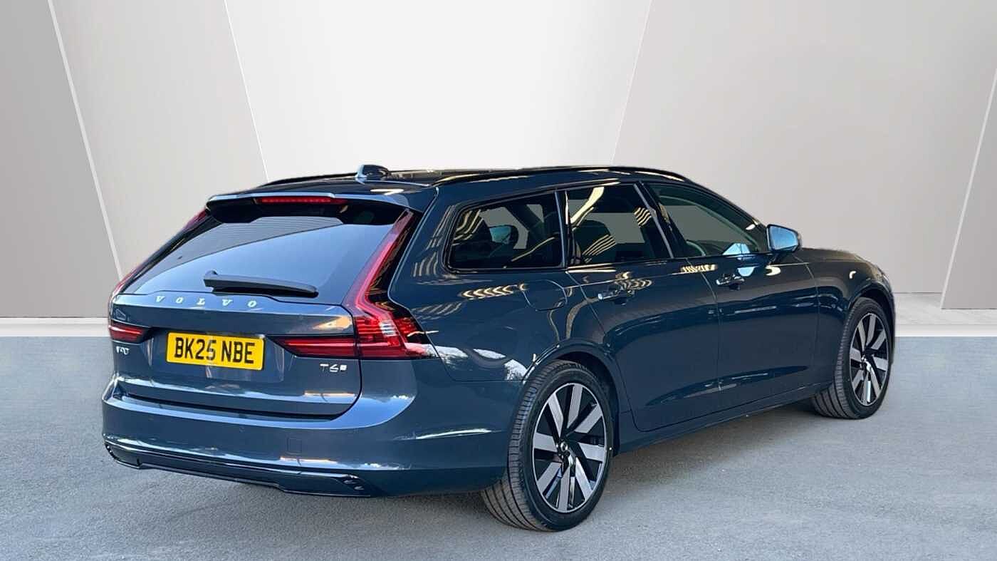 Volvo V90 Plus, T6 AWD Plug-in hybrid, Electric/Petrol, Dark