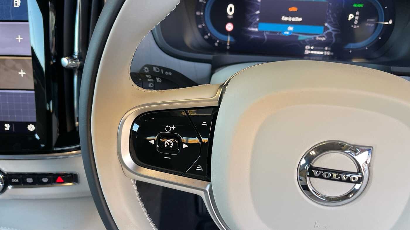 Volvo V90 Plus, T6 AWD Plug-in hybrid, Electric/Petrol, Dark