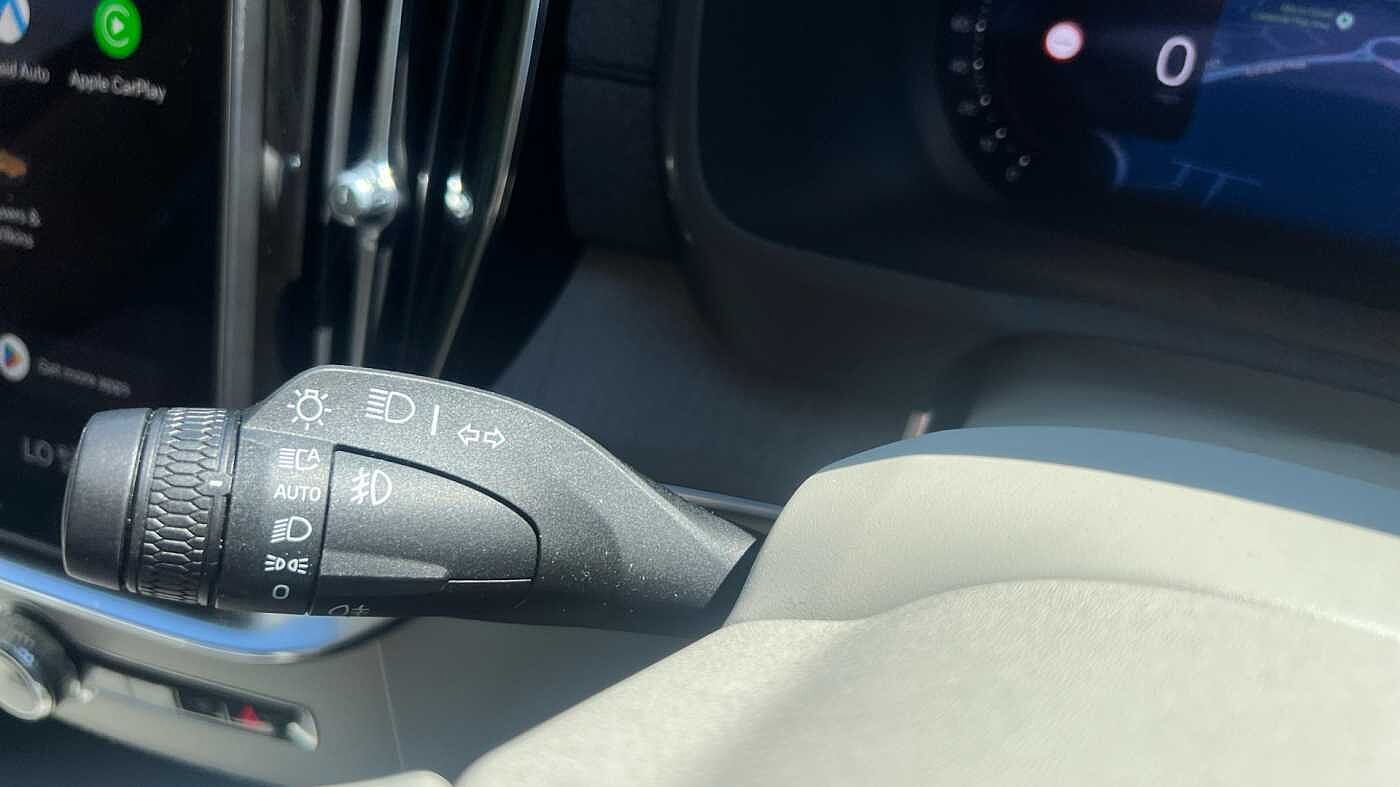 Volvo XC90 Ultra, T8 AWD Plug-in hybrid, Electric/Petrol, Dark, 7 Seats