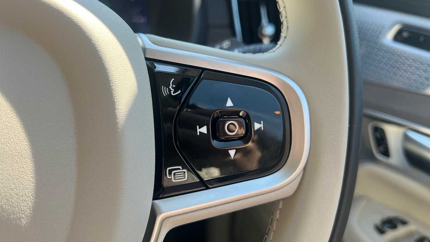 Volvo XC90 Ultra, T8 AWD Plug-in hybrid, Electric/Petrol, Dark, 7 Seats
