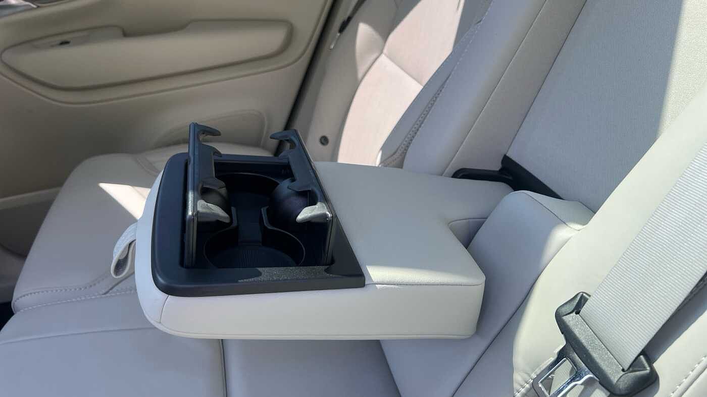 Volvo XC90 Ultra, T8 AWD Plug-in hybrid, Electric/Petrol, Dark, 7 Seats