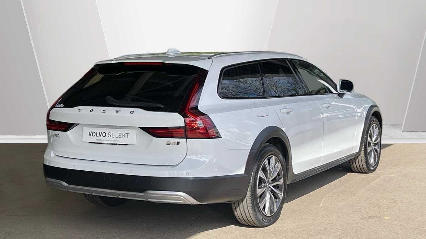 Volvo V90 Cross Country, B4 AWD mild hybrid