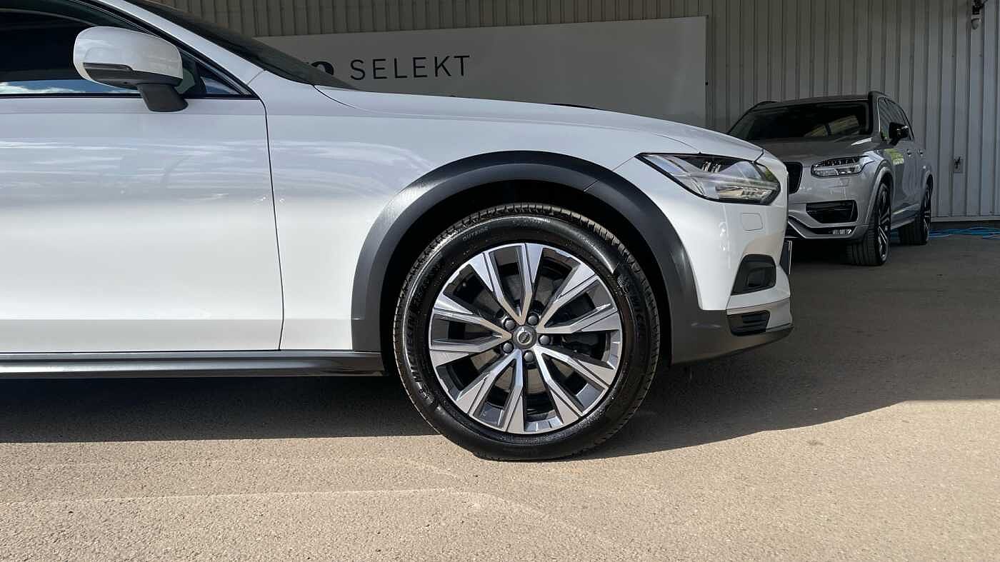 Volvo V90 Cross Country, B4 AWD mild hybrid