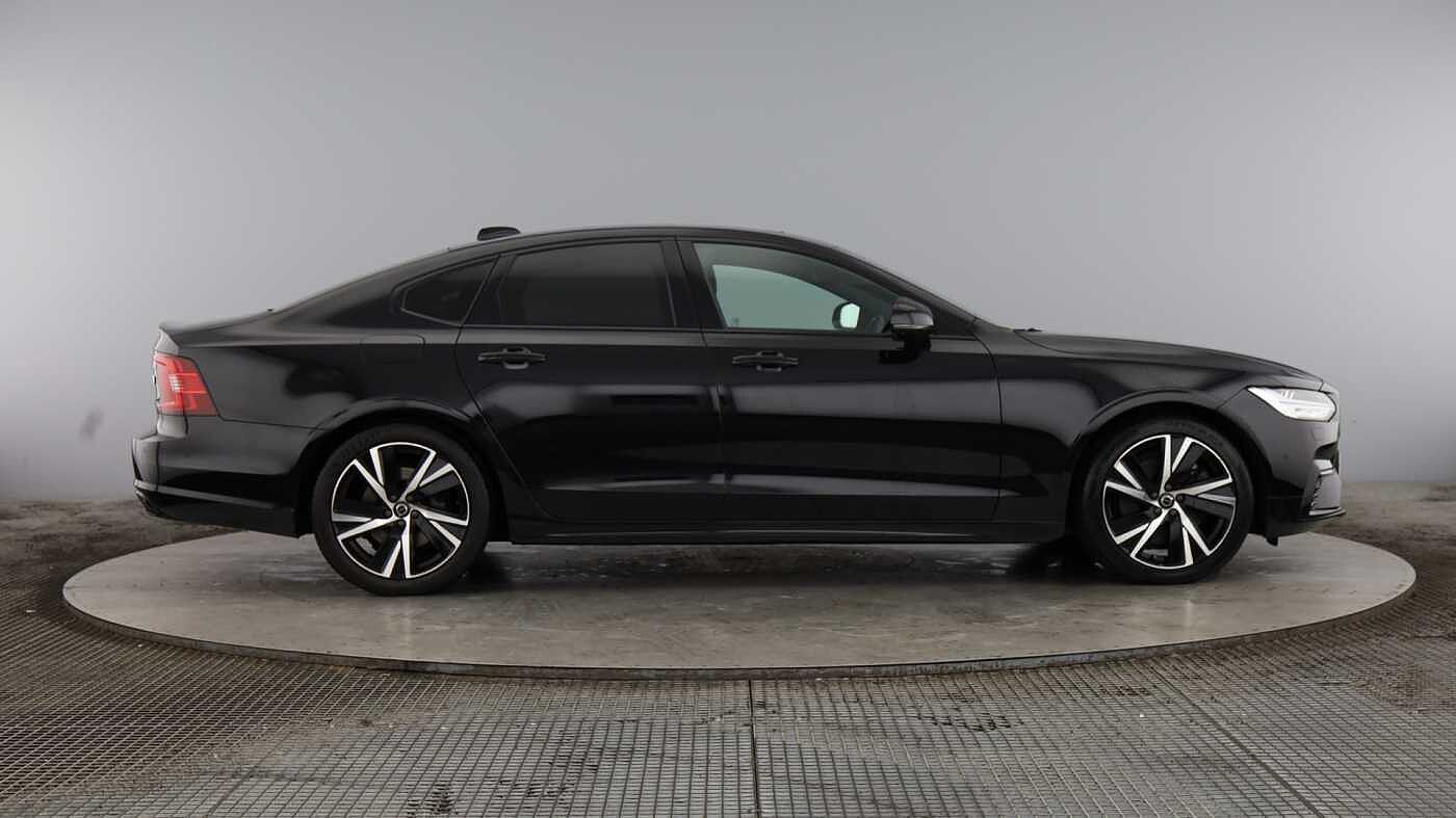 Volvo S90 Recharge R-Design, T8 AWD plug-in hybrid