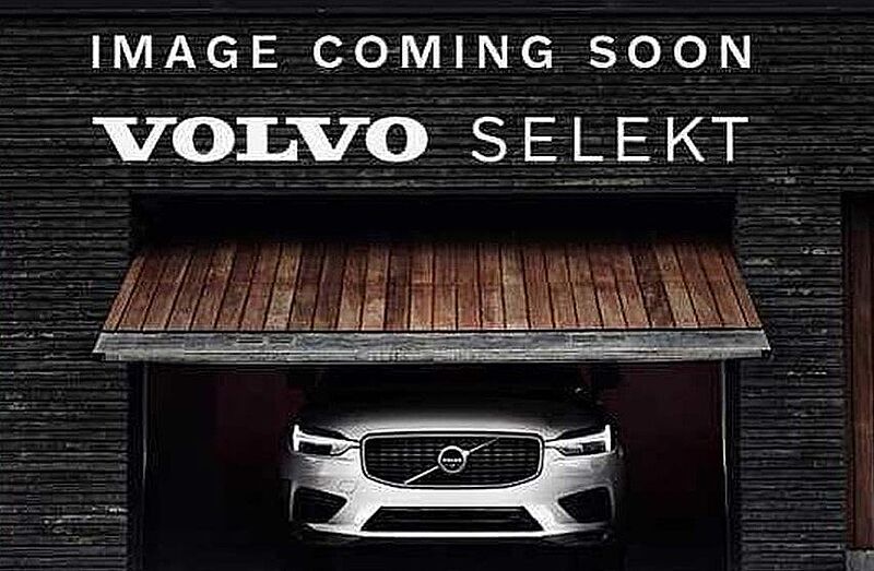 Volvo V60 Ultra, T8 AWD Plug-in hybrid, Electric/Petrol, Dark