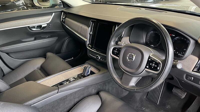 Volvo V90 Cross Country, B4 AWD mild hybrid