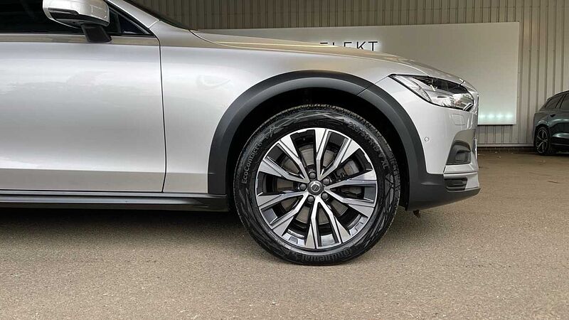 Volvo V90 Cross Country, B4 AWD mild hybrid