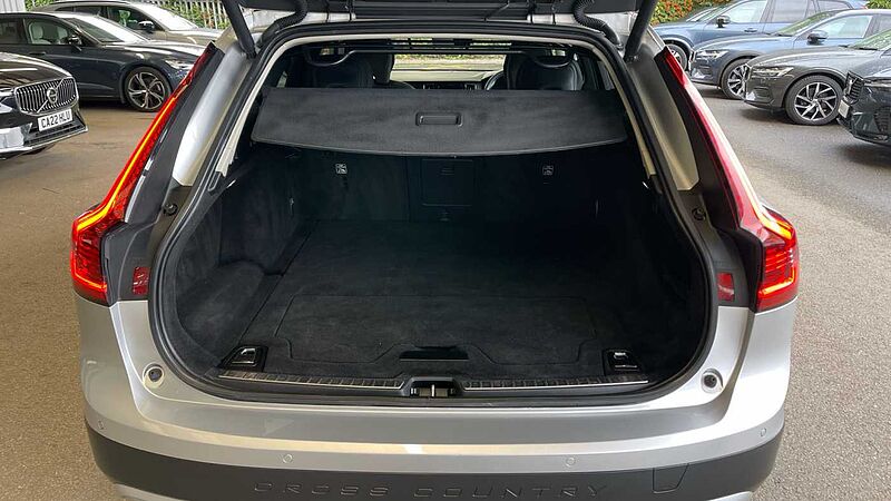 Volvo V90 Cross Country, B4 AWD mild hybrid