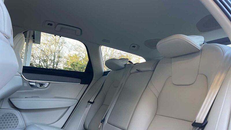 Volvo V90 Plus, T6 AWD Plug-in hybrid, Electric/Petrol, Dark