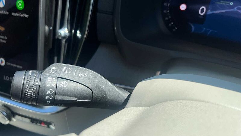 Volvo XC90 Ultra, T8 AWD Plug-in hybrid, Electric/Petrol, Dark, 7 Seats