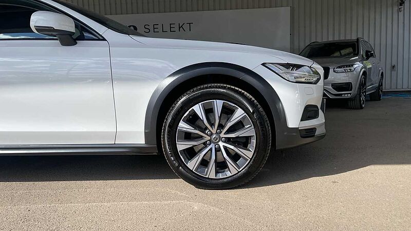 Volvo V90 Cross Country, B4 AWD mild hybrid