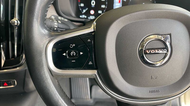 Volvo V90 Cross Country, B4 AWD mild hybrid