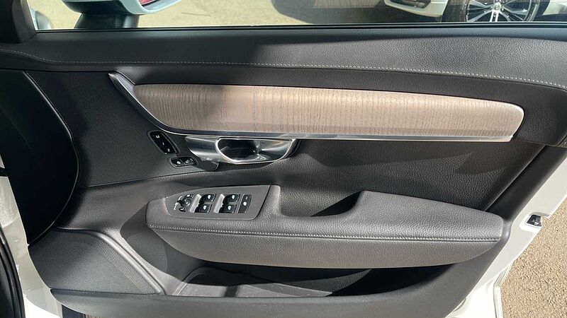 Volvo V90 Cross Country, B4 AWD mild hybrid