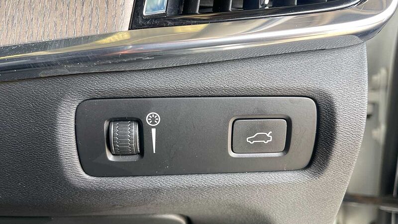 Volvo V90 Cross Country, B4 AWD mild hybrid