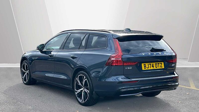 Volvo V60 Ultra, B4 Mild hybrid, Petrol, Dark