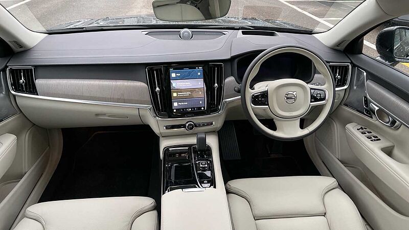 Volvo V90 Ultra, T8 AWD Plug-in hybrid, Electric/Petrol, Dark