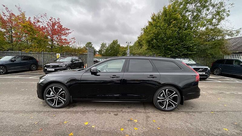 Volvo V90 Ultra, T8 AWD Plug-in hybrid, Electric/Petrol, Dark